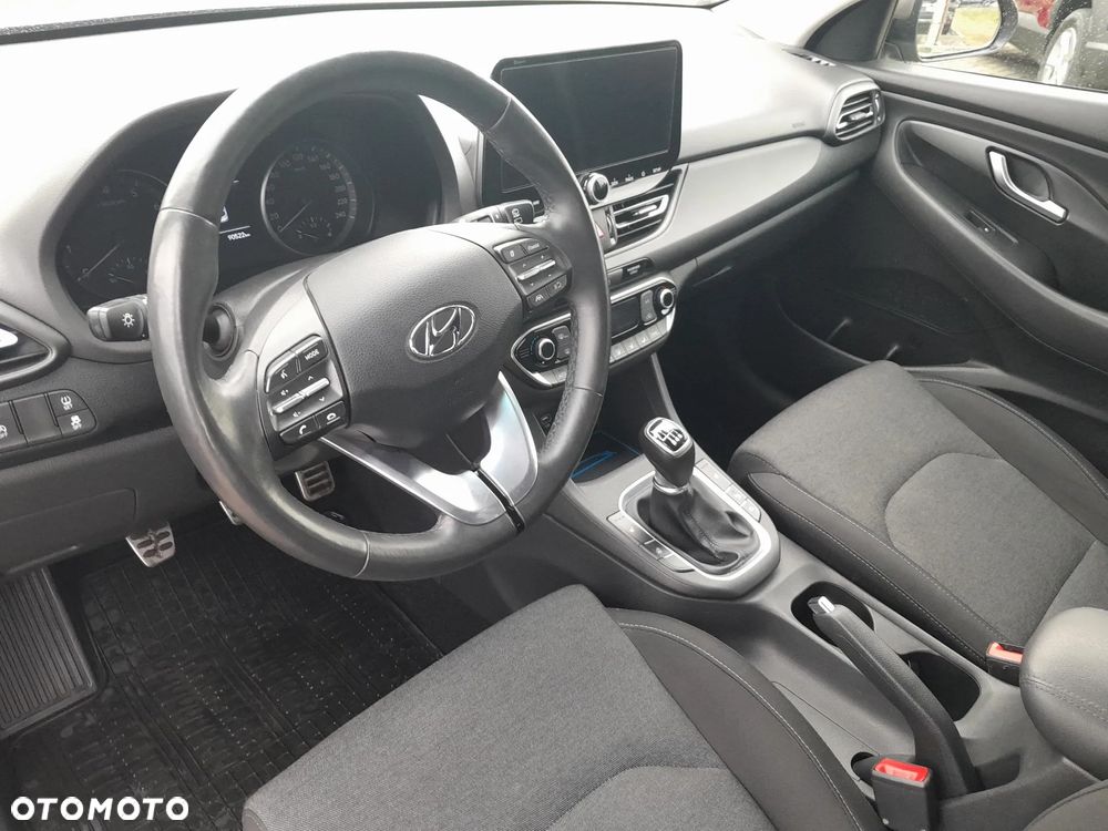 Hyundai i30 1.5 DPI Smart - 9
