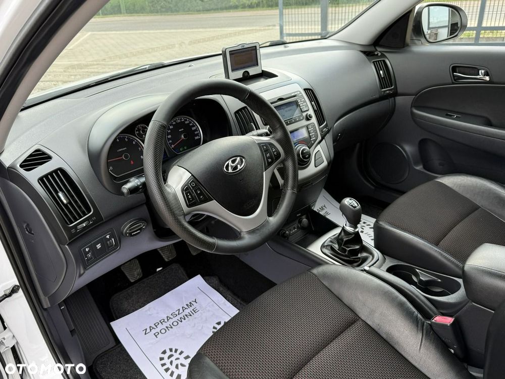Hyundai i30 - 23