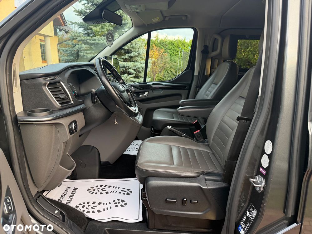 Ford Tourneo Custom 2.0 EcoBlue L1 Titanium - 13