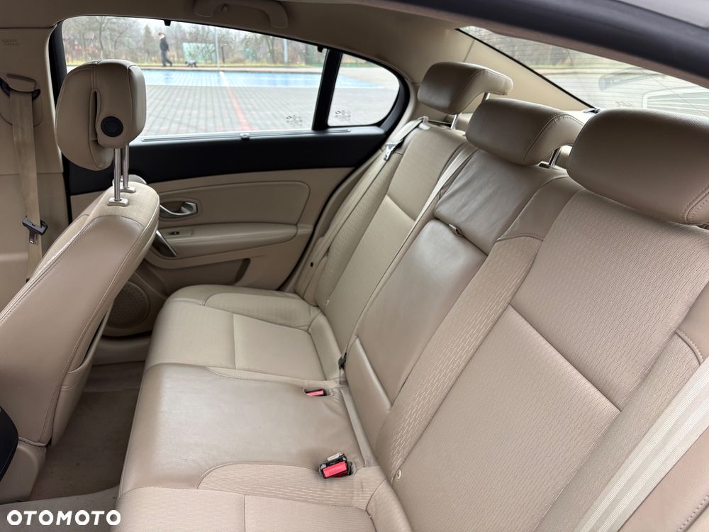 Renault Latitude - 5