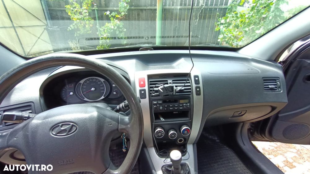 Hyundai Tucson 2.0 DOHC 2WD - 3