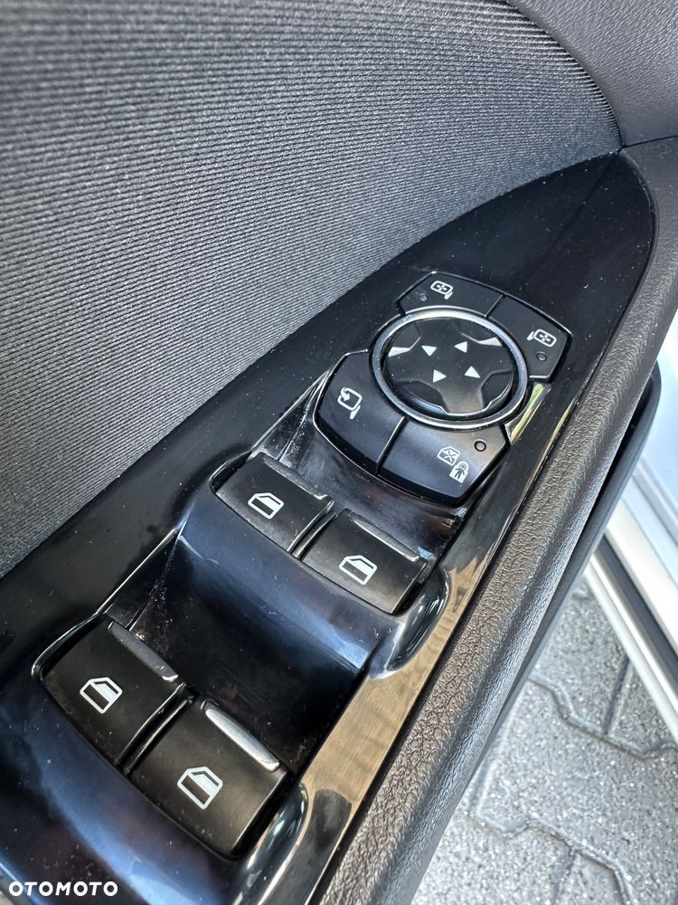 Ford Mondeo 2.0 EcoBlue Titanium - 9