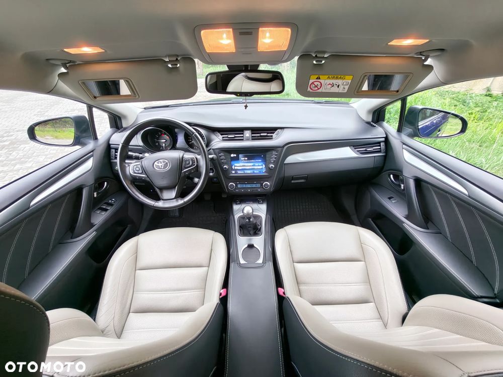 Toyota Avensis 1.8 Selection - 21