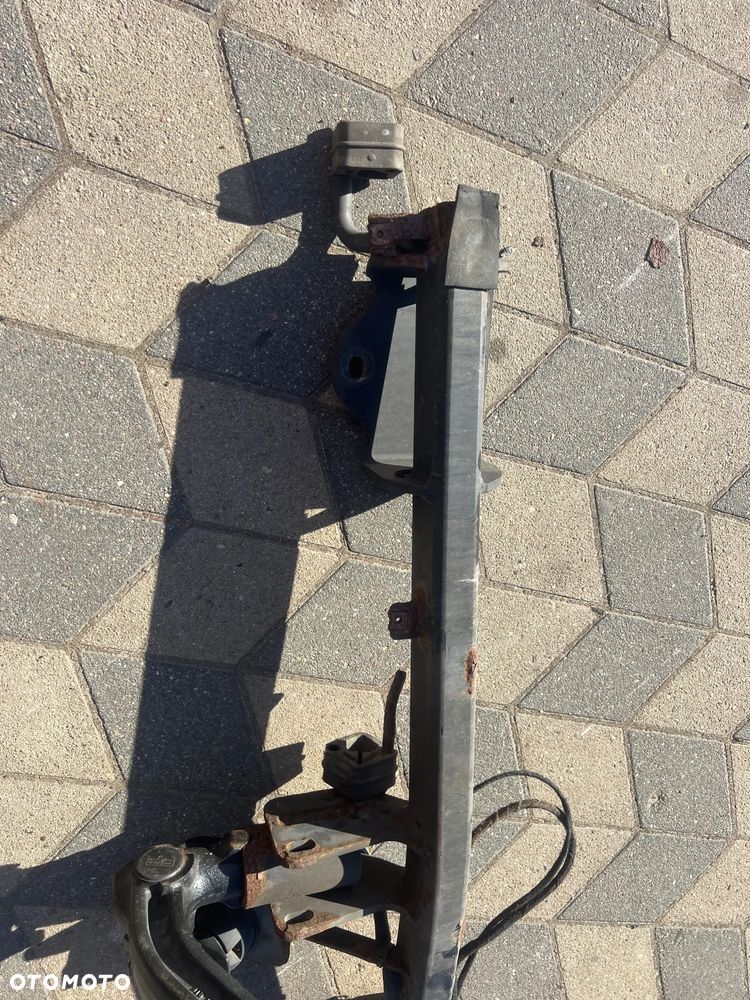 BMW E87 HAK HOLOWNICZY - 3