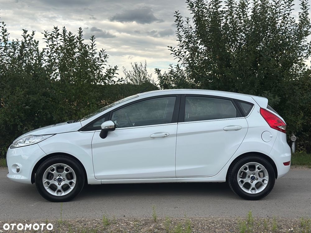 Ford Fiesta - 11