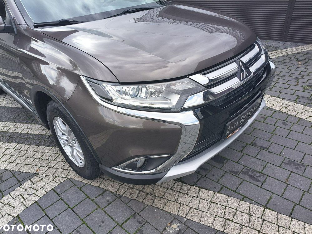 Mitsubishi Outlander - 22