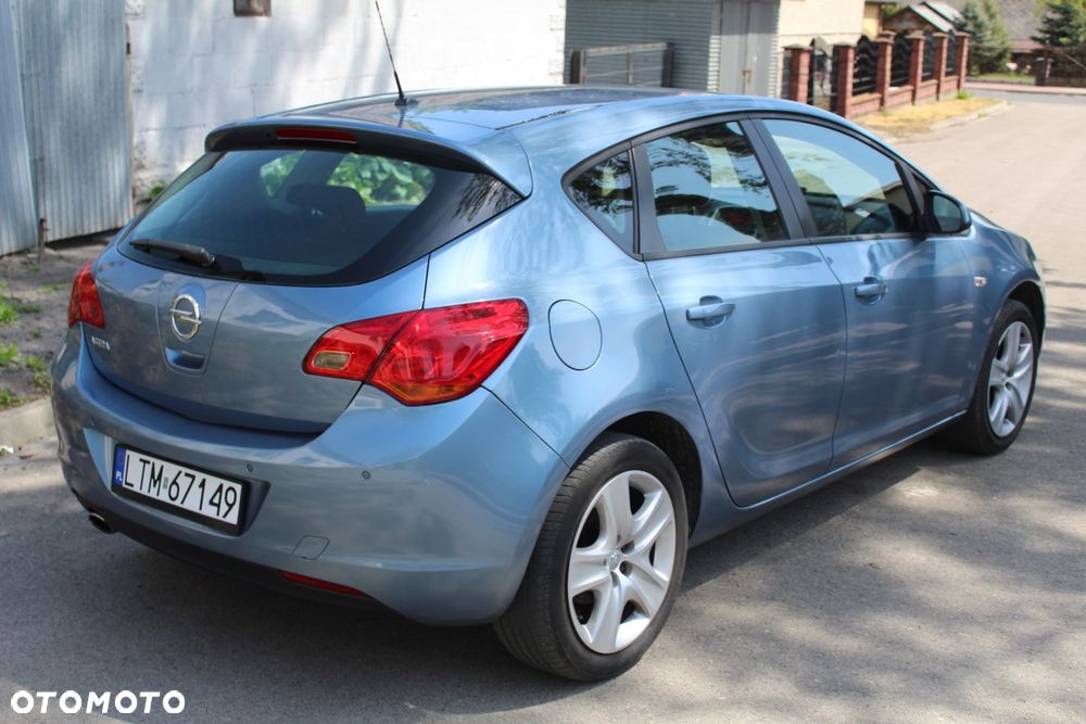 Opel Astra 1.4 Turbo Cosmo - 5