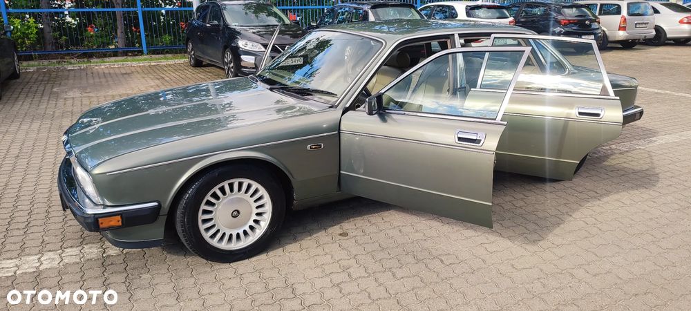 Jaguar XJ XJ12 6.0 - 13