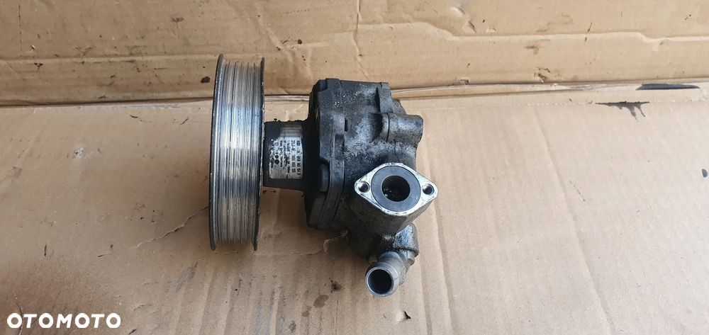 Pompa wspomagania kierownicy Audi A4 B8 2.0 TDI 8K0145154B - 3