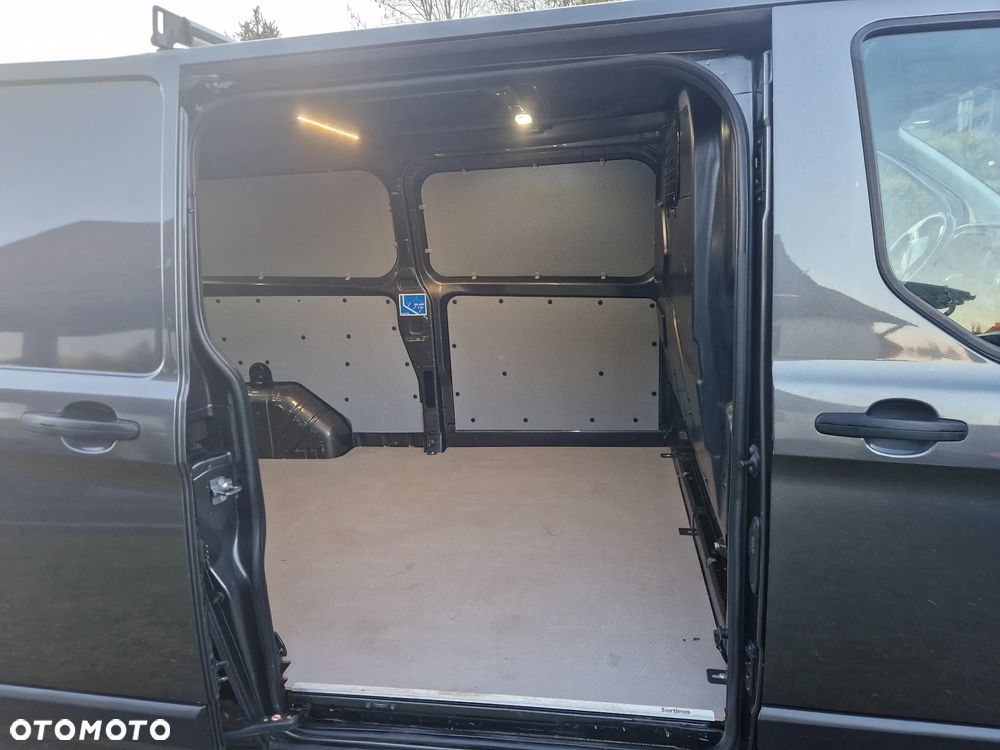 Ford Transit Custom - 8