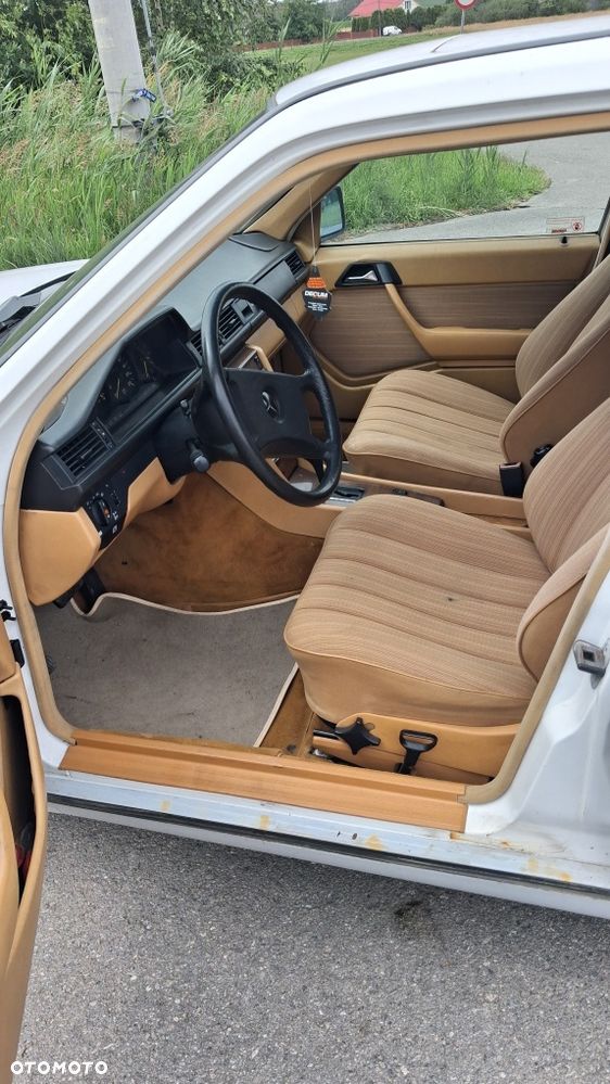 Mercedes-Benz W124 (1984-1993) - 7