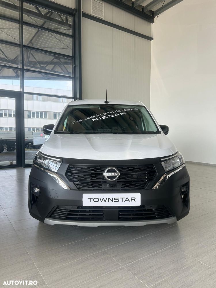 Nissan TOWNSTAR - 1