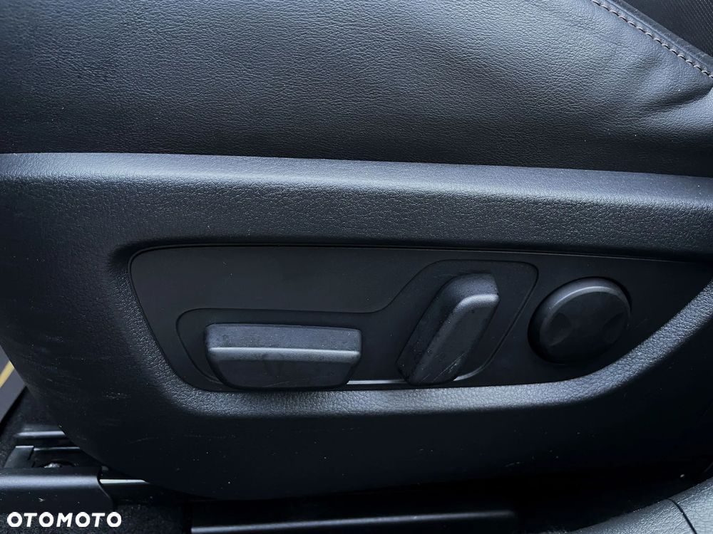 Mazda CX-30 SKYACTIV-X 2.0 M-Hybrid - 36