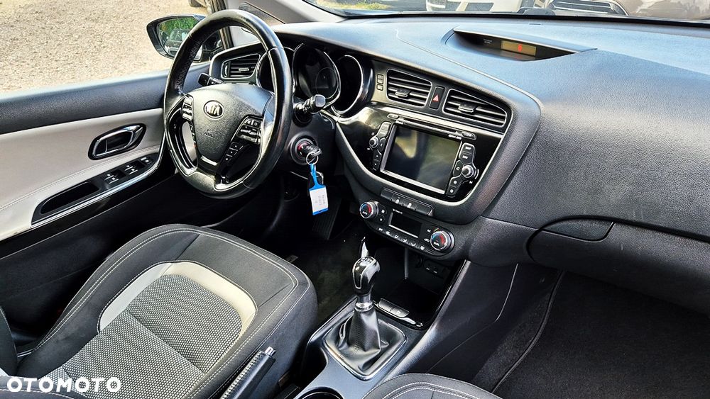 Kia Ceed 1.6 GDI XL - 34
