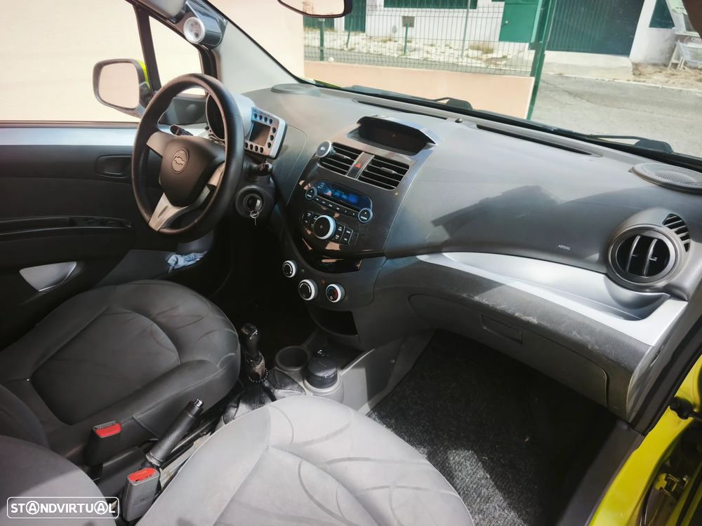 Chevrolet Spark 1.2 LT - 12