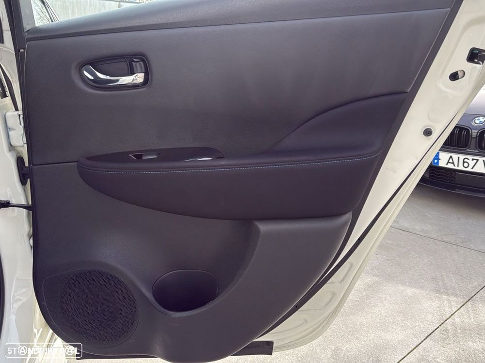 Nissan Leaf Acenta - 23