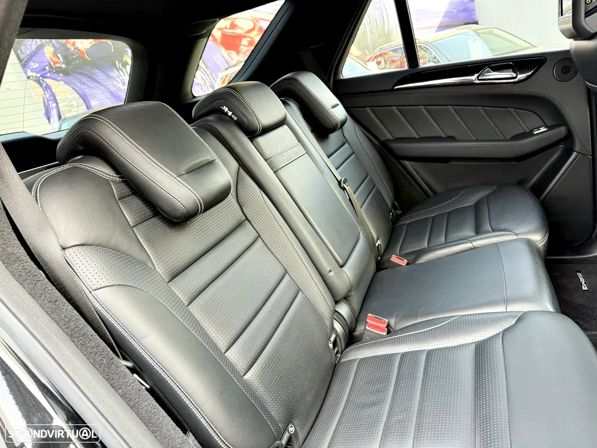 Mercedes-Benz ML 63 AMG 4Matic SpeedshiftFT 7G-TRONIC Performance Package - 32