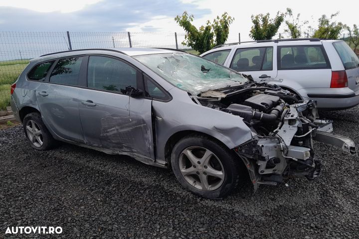 Dezmembrez Opel Astra J [2009 - 2012] Sports Tourer wagon 1.7 CDTI MT - 1