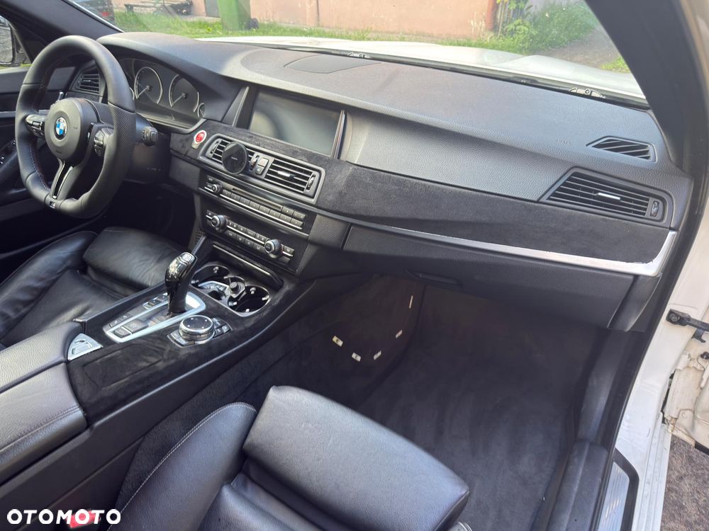 BMW Seria 5 535i Sport-Aut - 9