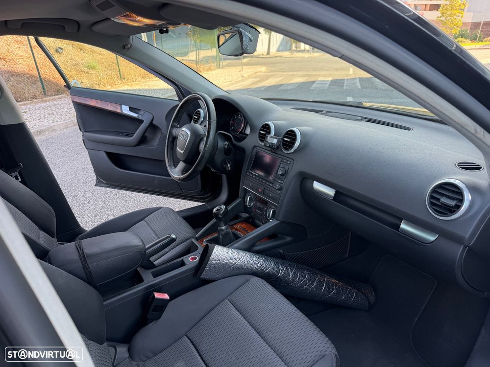 Audi A3 Sportback 1.9 TDi Ambiente FPD - 18
