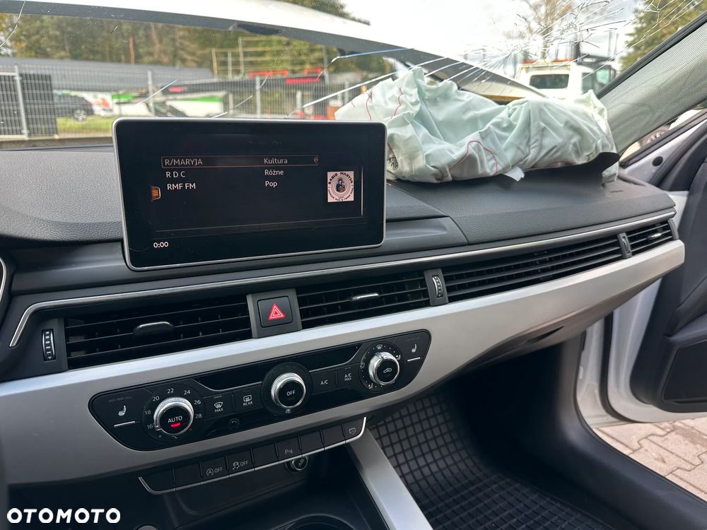 Audi A4 Limousine - 14