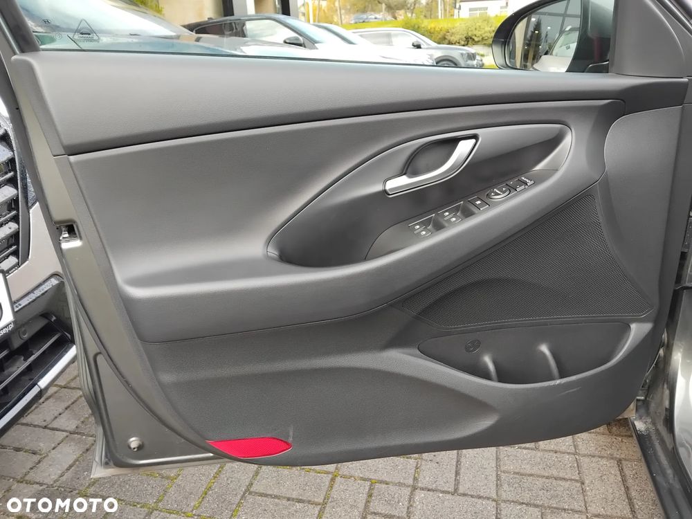 Hyundai i30 1.5 T-GDI 48V Modern - 6