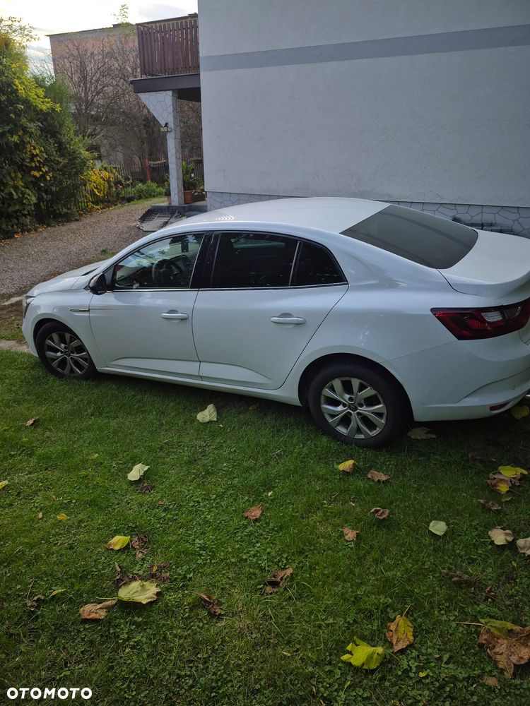 Renault Megane 2019 photo 2