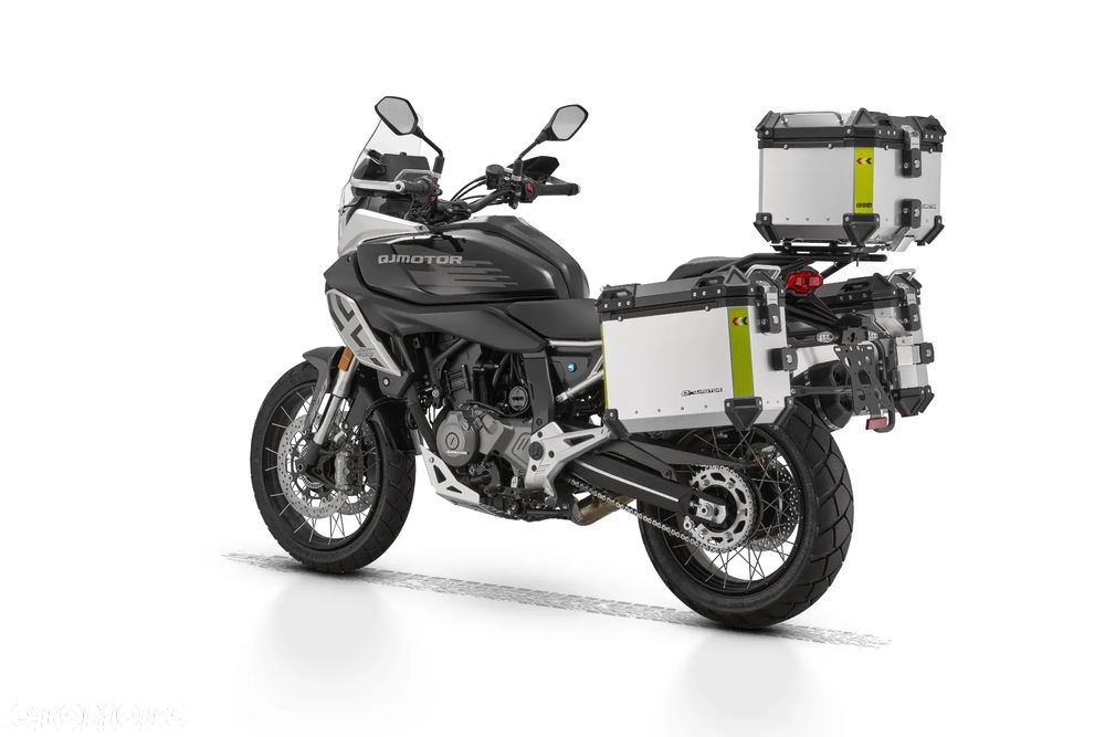 QJMOTOR SRT 600SX - 6