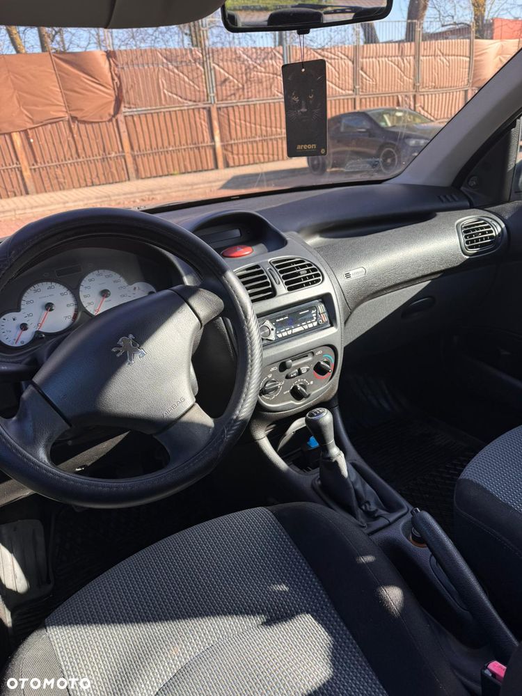 Peugeot 206 1.1 Mistral - 6