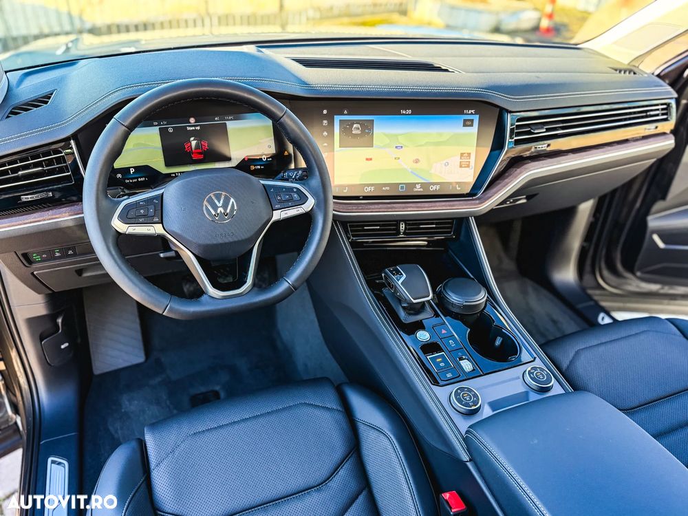 Volkswagen Touareg V6 TDI 4MOTION Elegance - 21