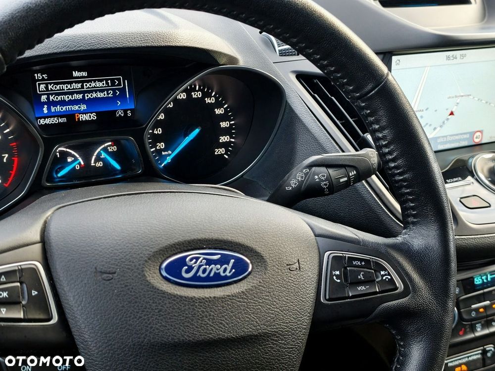 Ford Escape 2.0 EcoBoost AWD Titanium - 24