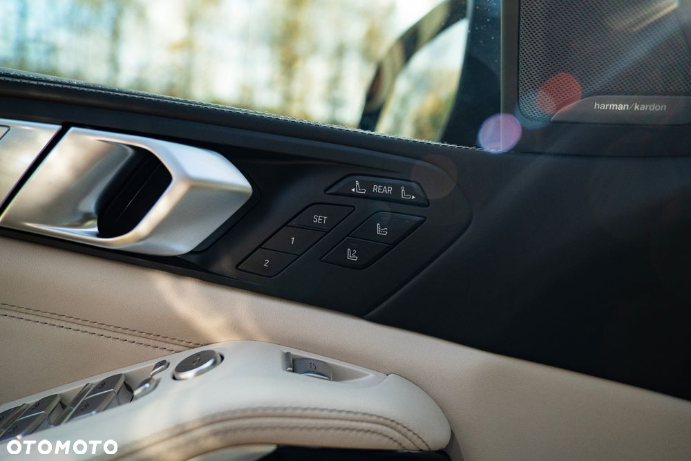 BMW X7 M50i sport - 6