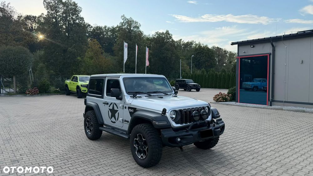 Jeep Wrangler - 30