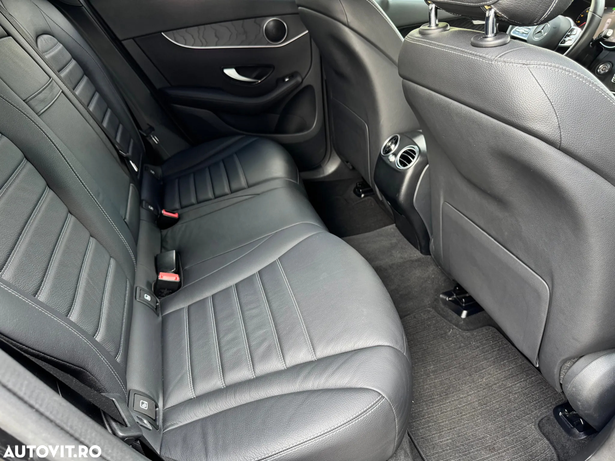 Mercedes-Benz GLC 300 e 4Matic 9G-TRONIC Exclusive - 12