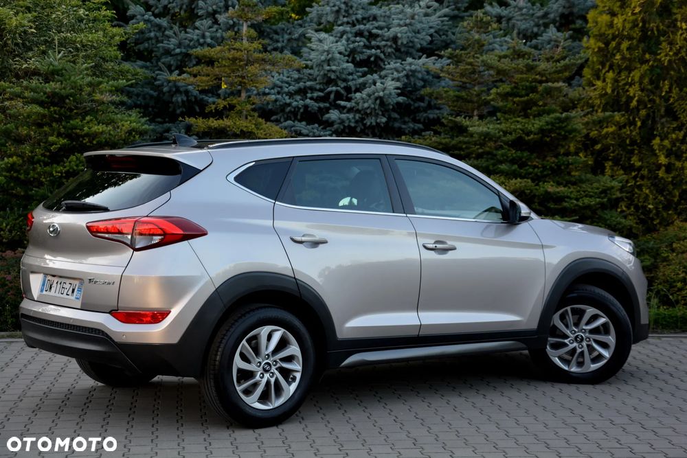 Hyundai Tucson blue 1.7 CRDi 2WD Passion Plus - 16