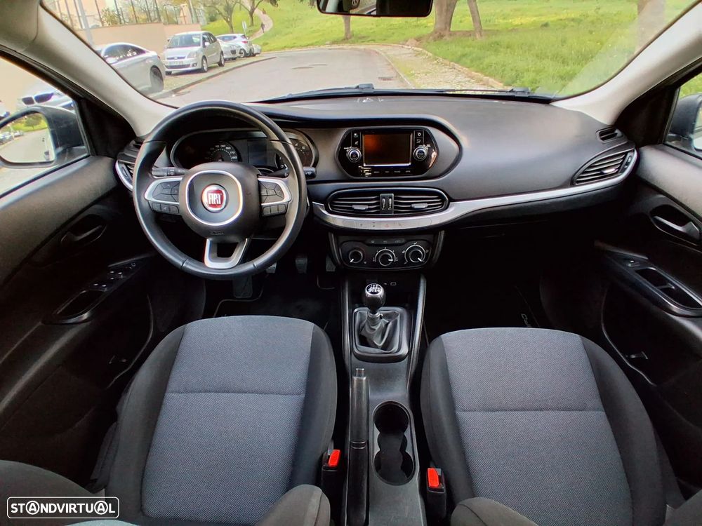 Fiat Tipo Station Wagon 1.4 Lounge - 14