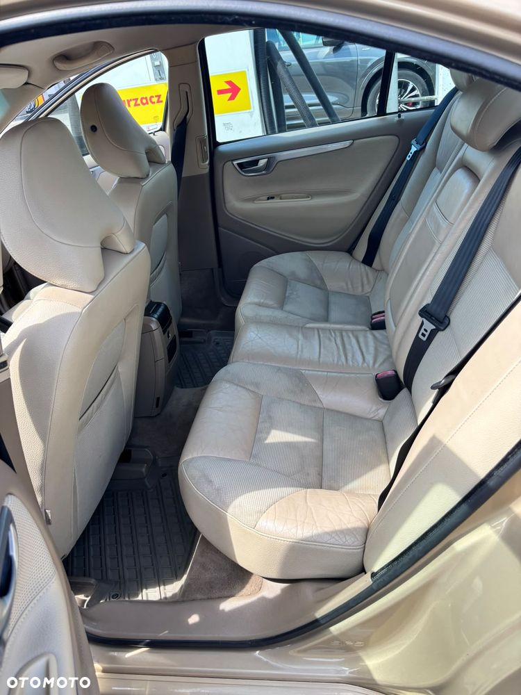 Volvo S60 2.4D5 Momentum - 20
