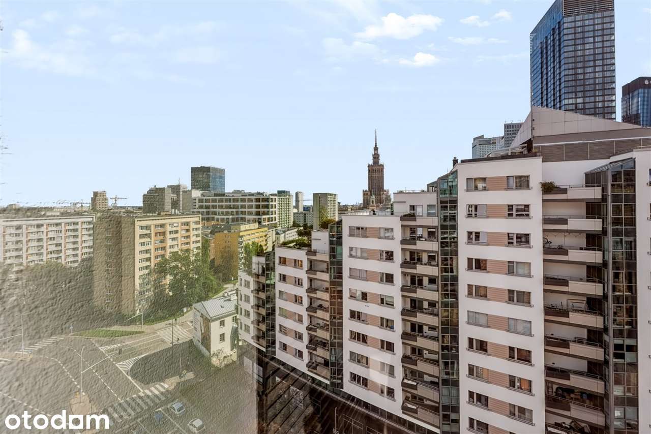 widok na centrum miasta | ostatnie piętro