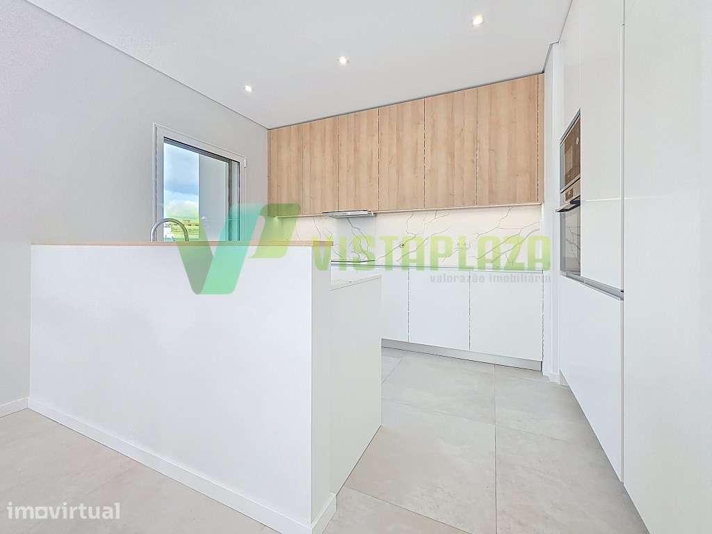 Apartamento de Luxo para Arrendamento na Praia da Rocha com Piscina... - Grande imagem: 4/19