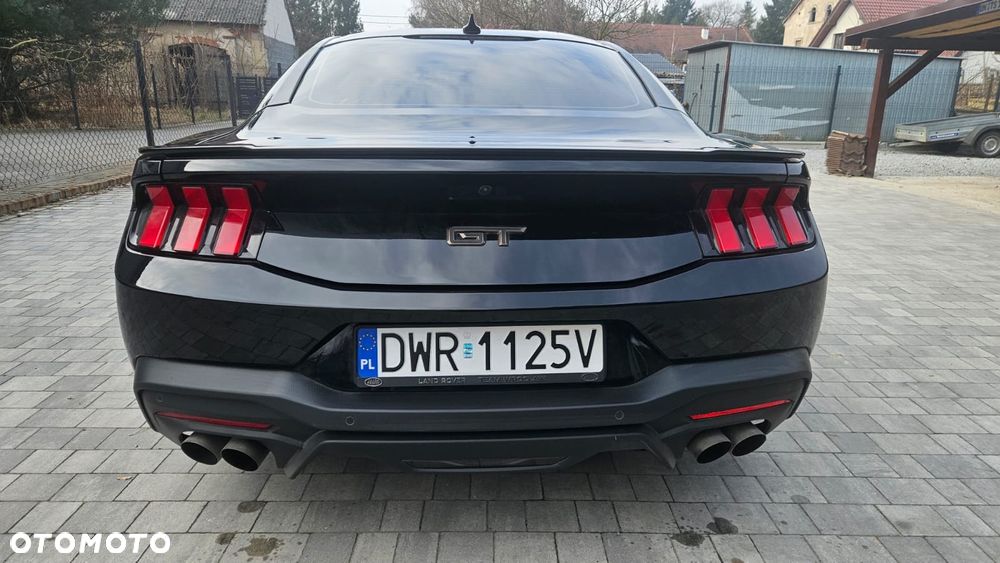 Ford Mustang - 5