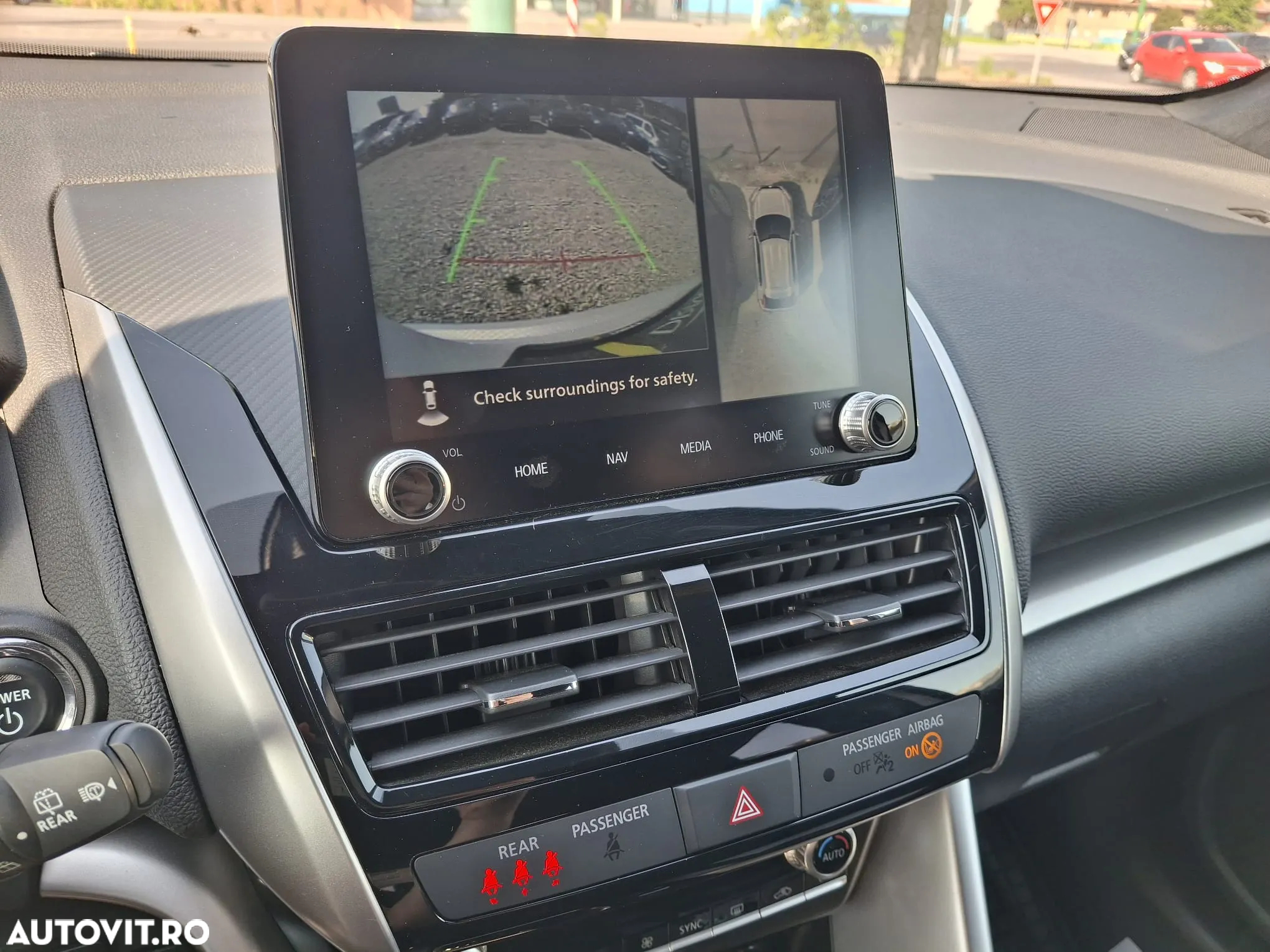 Mitsubishi Eclipse-Cross Plug-In Hybrid 4WD Plus - 11