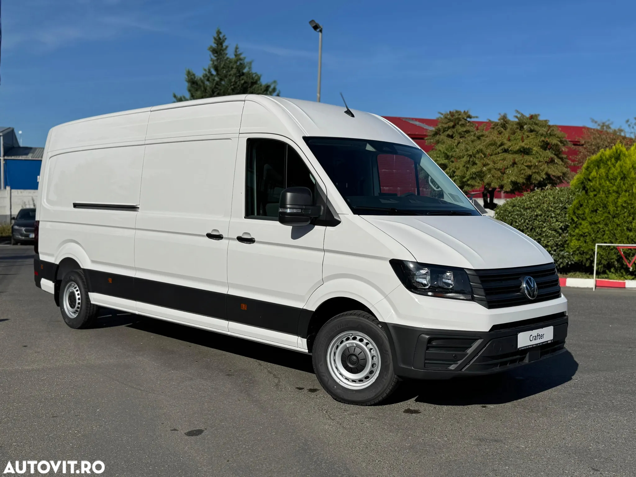 Volkswagen Crafter 3.5 Furgon L4H3 140CP - 2