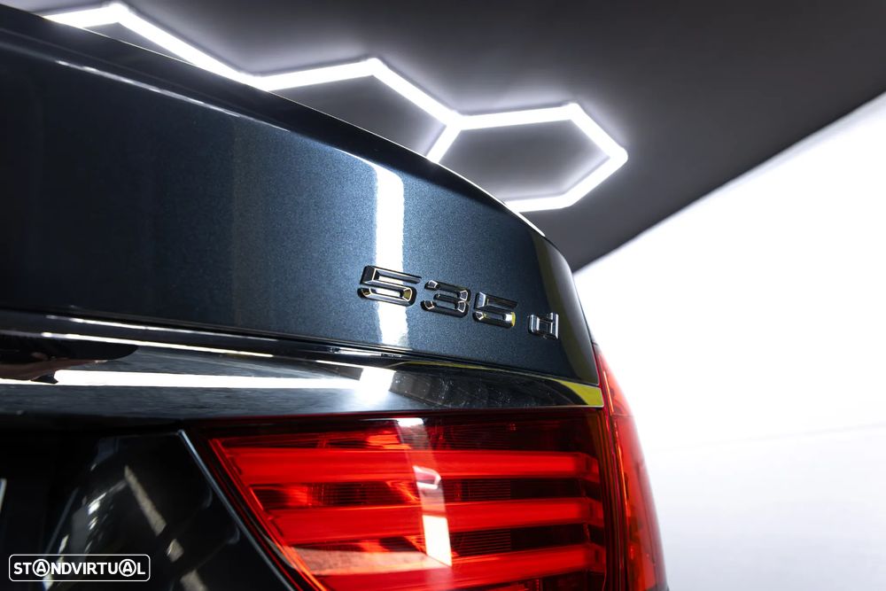 BMW 535 Gran Turismo - 11