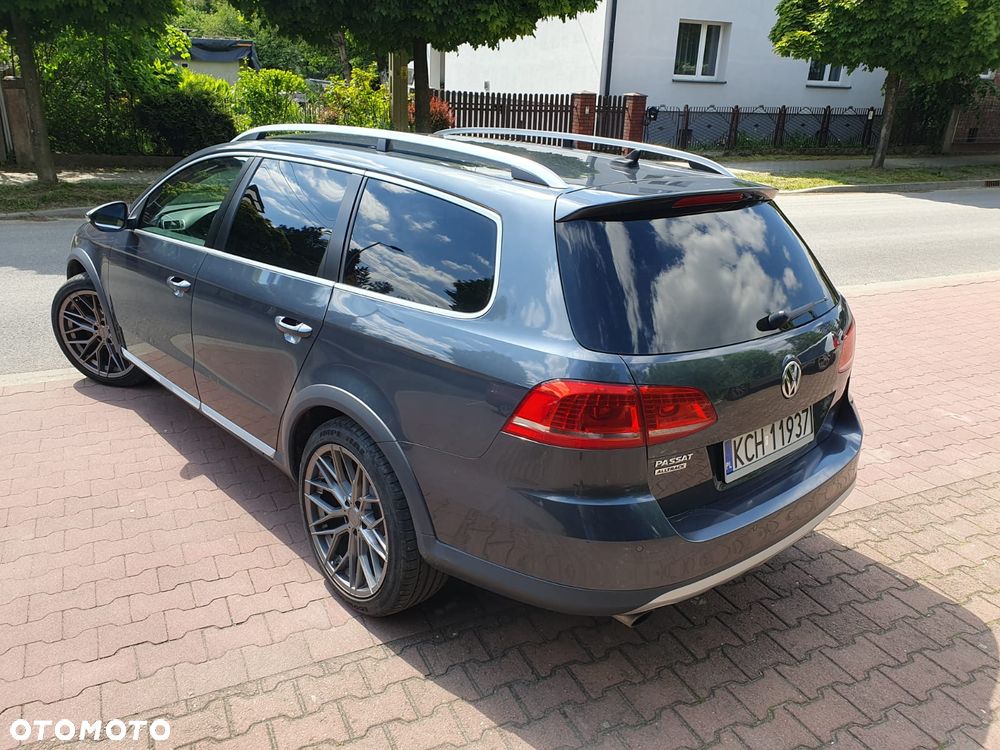 Volkswagen Passat Alltrack 2.0 TDI 4Motion DSG BlueMotion Tec - 6
