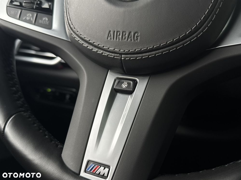 BMW X5 M50i - 13