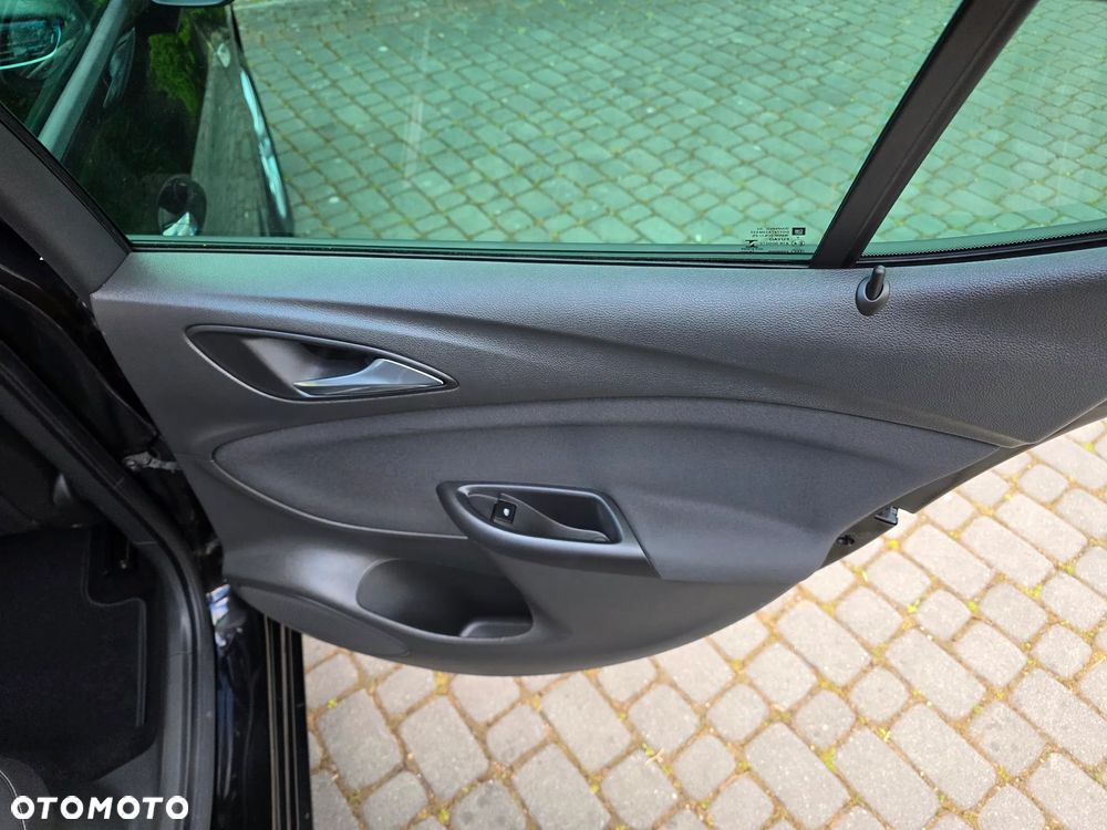 Opel Astra 1.4 Turbo Start/Stop Edition - 17