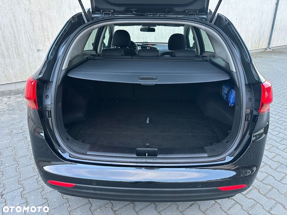Kia Ceed 1.6 CRDi 128 ISG Dream Team Edition - 18
