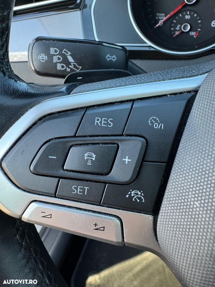 Volkswagen Passat 2.0 TDI SCR DSG Business - 17