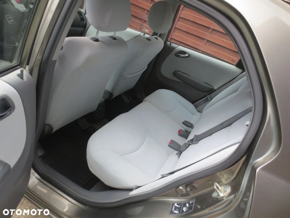 Honda City 1.4 Comfort - 8