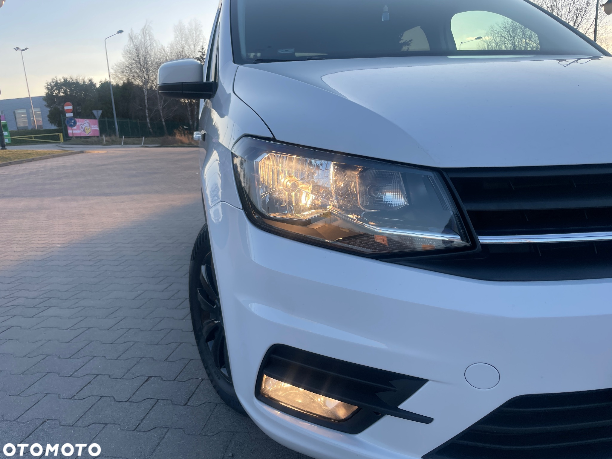 Volkswagen Caddy 2.0 TDI (5-Si.) Trendline Blue Motion - 6